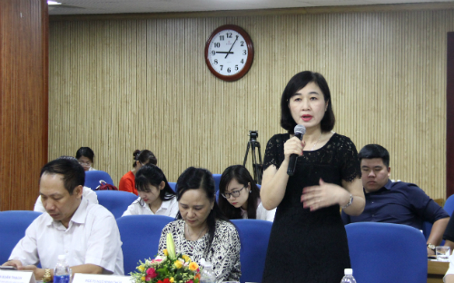 PGS.TS Lê Thị Thu Thuỷ - Phó hiệu trưởng Đại học Ngoại thương trao đổi tại chương trình