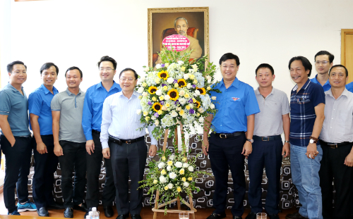 Đoàn công tác Trung ương Đoàn chúc mừng báo Tiền Phong nhân ngày báo chí cách mạng Việt Nam